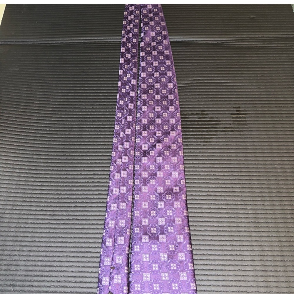 Canali Men’s Italian-made Neck Tie 100% Silk